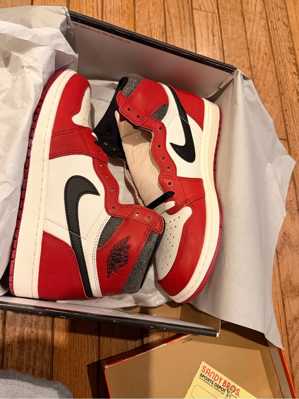 Jordan Lost and found size 10 DS - Picture 2 of 4